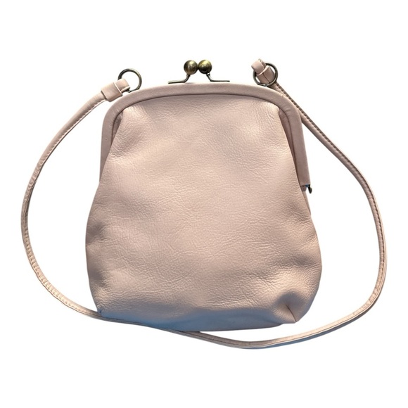 Chic Cream Leather Crossbody Bag - Picture 2 of 5
